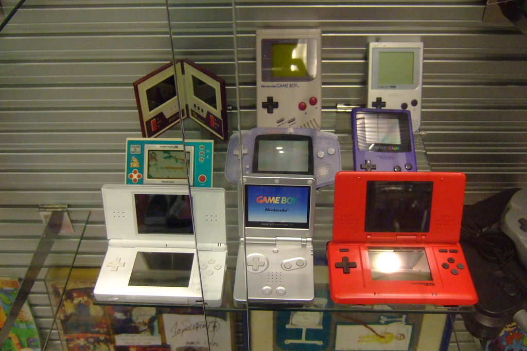 You are currently viewing Every Nintendo Handheld Device, Ranked